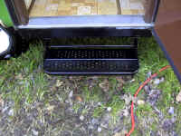 26 - Better Shot of Painted Step FINAL.jpg (165888 bytes)